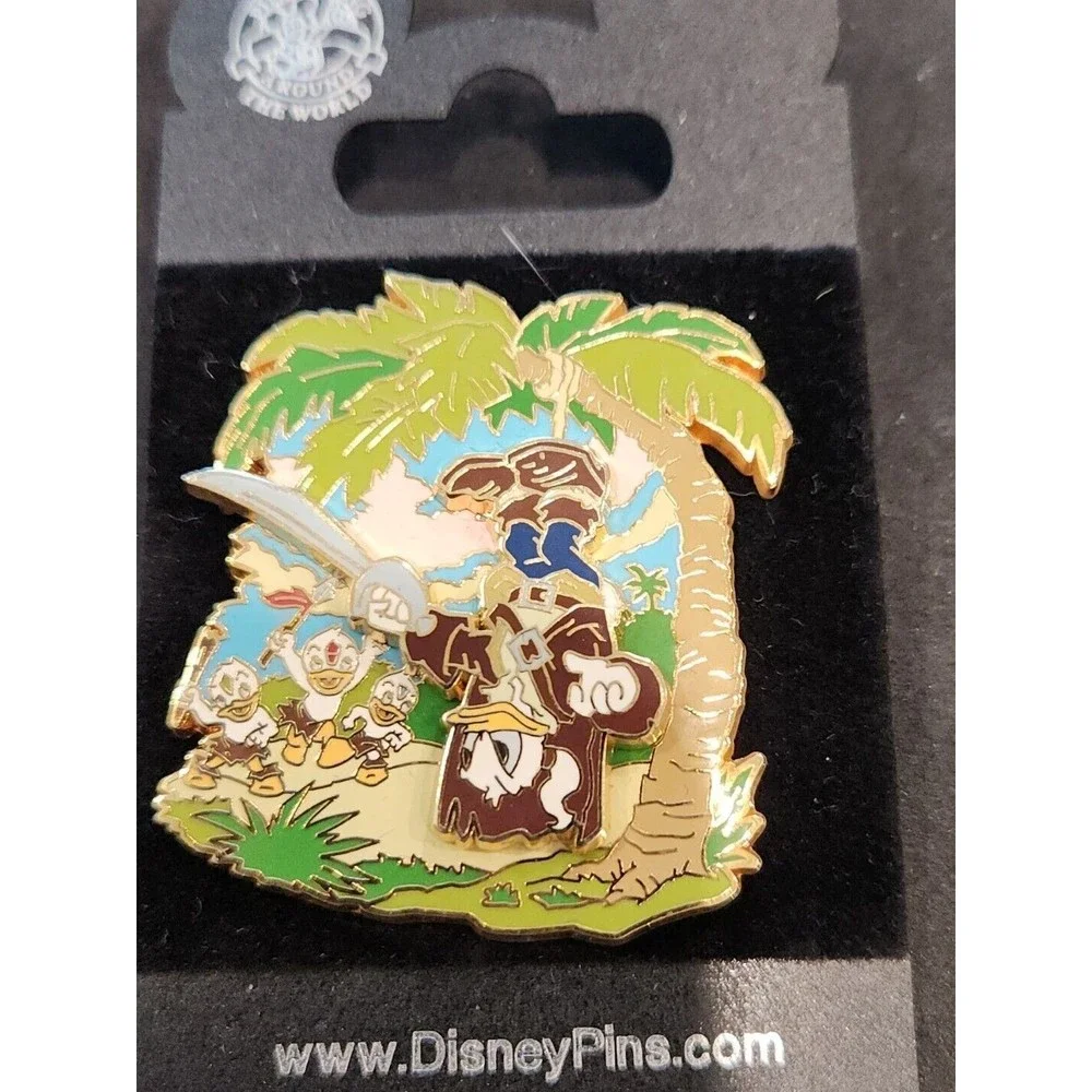 Disney Pin Pirates of the Caribbean Donald as‎ Will Turner Nephews Hangs 00001